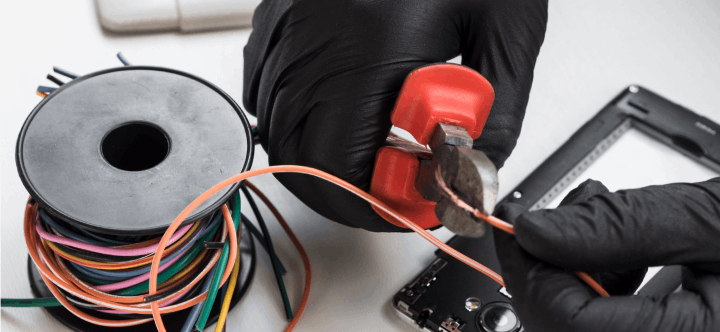 5 Signs of Faulty Wiring